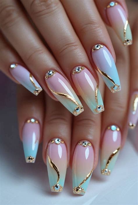 Pin by Presztóczki Anita on Divat, szépség, nőiség in 2025 | Nail art ...