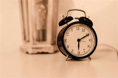 20 Songs About Time Passing - Singersroom.com
