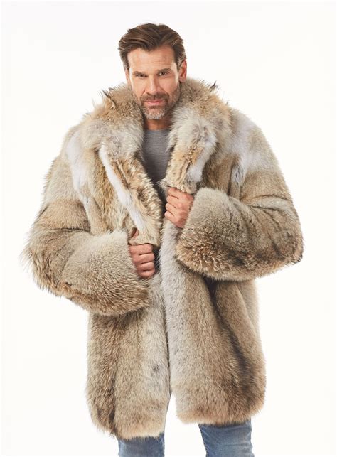 Luxury Men s Fur Coat in Wild Coyote | 56 | 121683