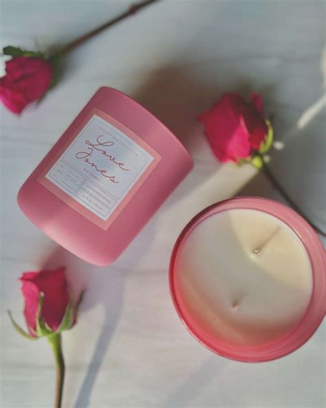 Meet Michaela Robinson - CanvasRebel Magazine