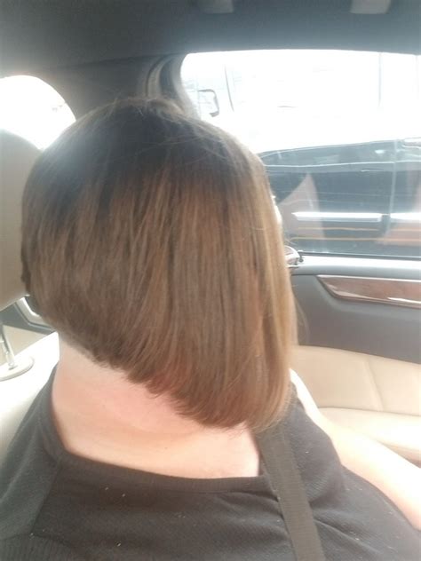 Male angled bob haircut | Bobs haircuts, Stacked bob haircut, Hair cuts