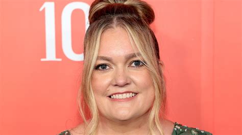 'It Ends with Us' author Colleen Hoover delivers health update amid ...