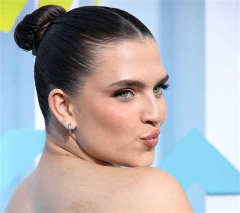 Eurovision 2023 hopeful Mae Muller meets junior Eurovision star Freya Skye - Indiaweekly