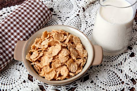 Breakfast cereal and milk 32178151 Stock Photo at Vecteezy