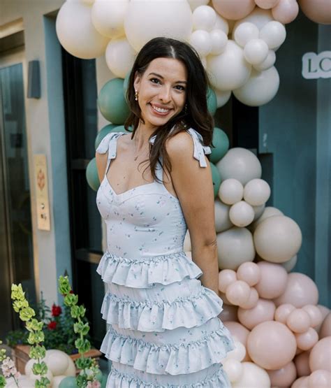 The Team — Lola & Ivy