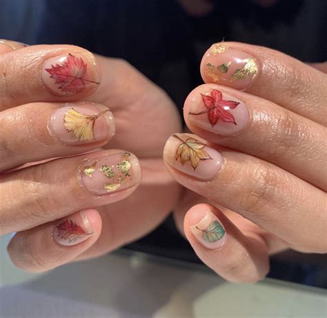 35 Fall Leaves Nail Designs To Wear This Autumn