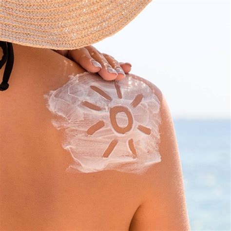 Protect Your Skin & Your Bump with These 12 Pregnancy Safe Sunscreens