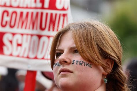 Oakland teachers strike averted after union-backed school board majority cuts $2.5 million deal