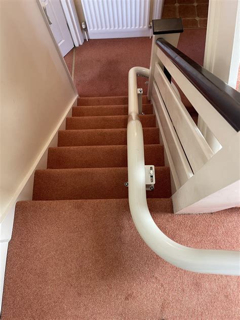 Stair Lift 90 Degree Turn - UK Stairlifts