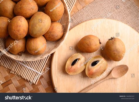 2,104 Chikoo Images, Stock Photos & Vectors | Shutterstock