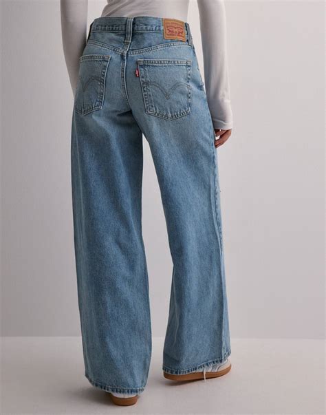 Kjøp Levi's 94 BAGGY WIDE LEG - Light Blue | Nelly.com