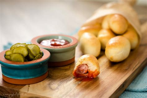 Mini Hot Dog Lunchables Mini Hot Dogs With Capri Sun Drink & Sour