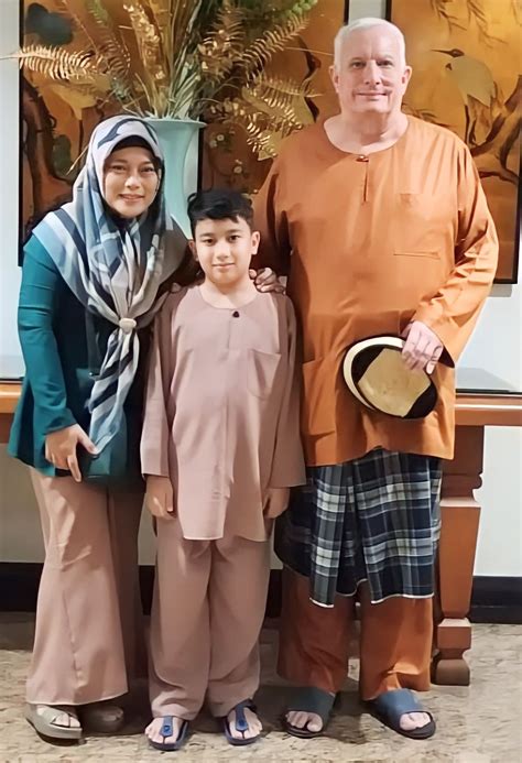 Indian Colonies in Borneo - Borneo History