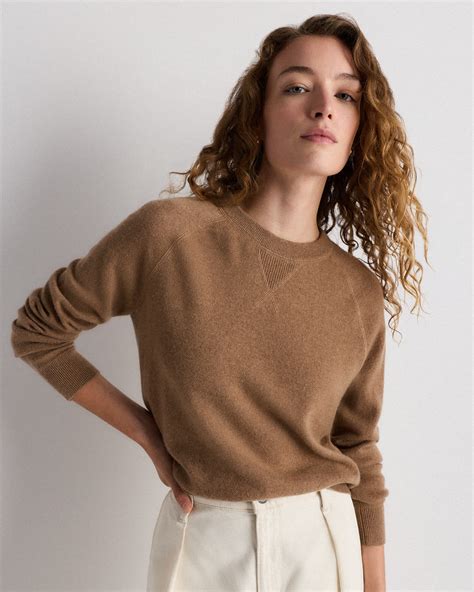 Mongolian Shrunken Cashmere Sweatshirt in Teak Brown