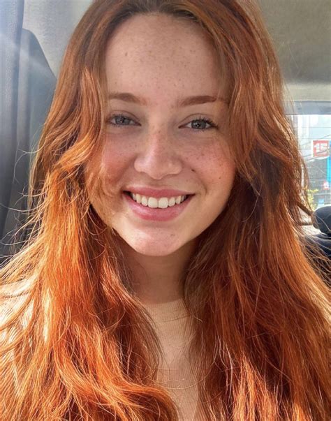 Messy hair and no makeup. Just an ordinary selfie : r/RedheadBeauties