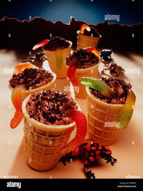 Ice cream dirt hi-res stock photography and images - Alamy