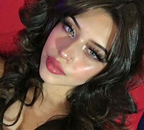 Pin by Sophia moberly on ideal in 2025 | Pretty makeup, Hair pale skin, Nude makeup