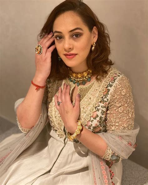 Hazel Keech Biography, Age, Height, Husband, Family & More