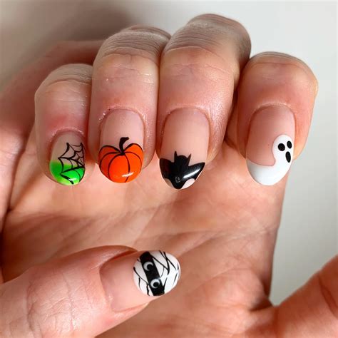 30+ Spooky Halloween French Tip Nails - Nail Designs Daily