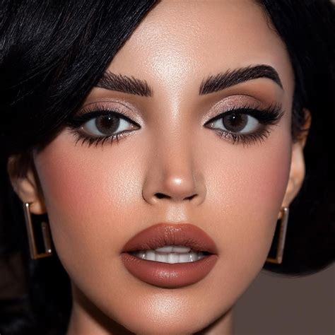 Doe Eyes Makeup Trend: Step-by-Step Tutorial + Top Looks | Doe eye ...