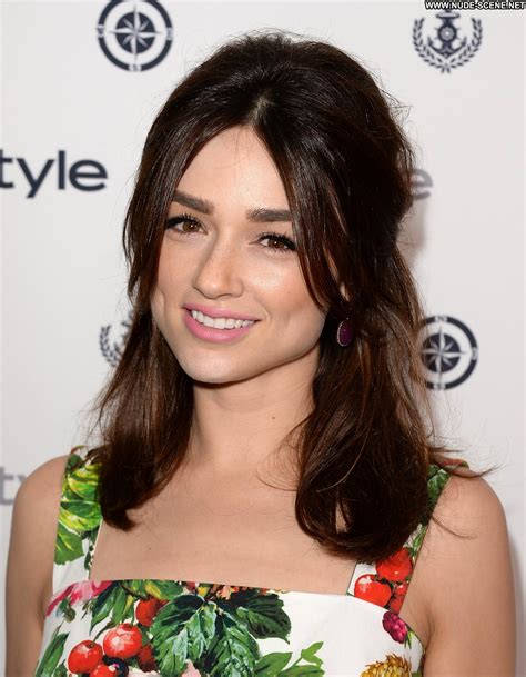 West Hollywood Crystal Reed High Resolution Babe Posing Hot Summer Beautiful Celebrity