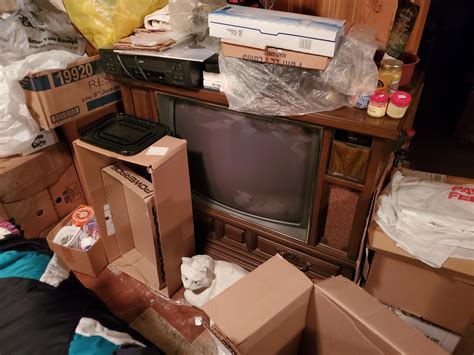 1987 Zenith floor TV : r/crt