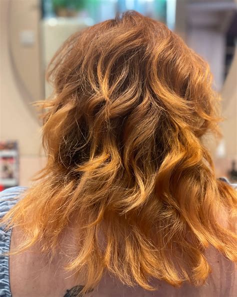 Wavy wolf cut hair - gatewaymine