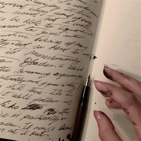 spencer hastings aesthetic in 2024 | Aesthetic, Dark academia aesthetic ...