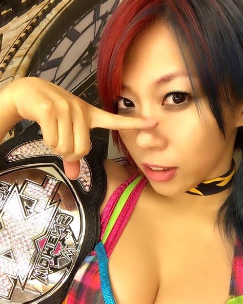 Video - Wardrobe malfunction at WWE: Asuka suffers nip slip during ...