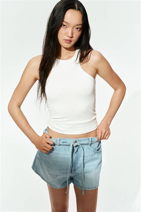 High-Rise Paper-Bag Denim Shorts - Light denim blue - Ladies | H&M PH