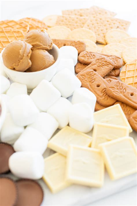 S'mores Charcuterie Board | Julie Blanner
