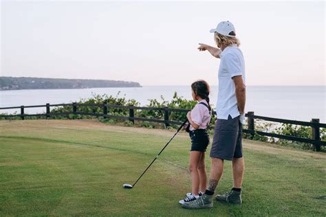 Download 4k Father With Daughter Play Golf Wallpaper | Wallpapers.com