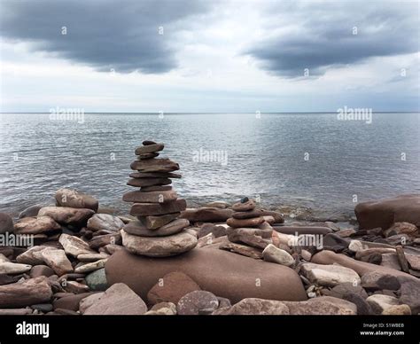 Lake superior stones hi-res stock photography and images - Alamy