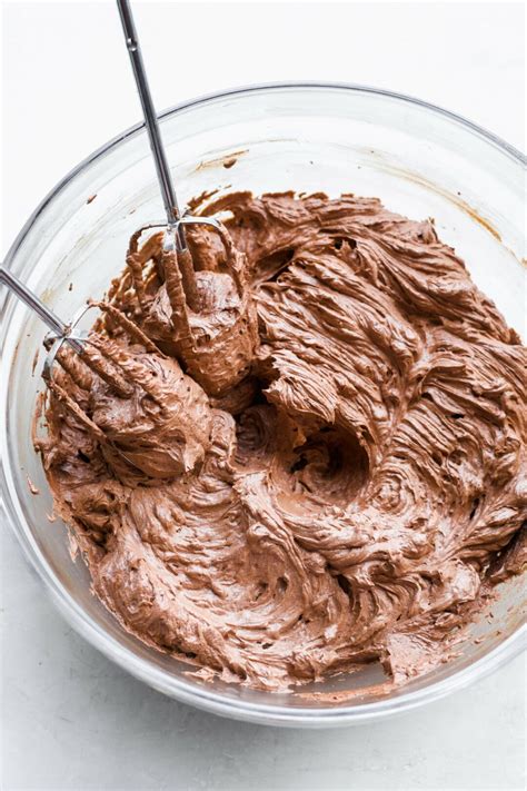Dairy Free Chocolate Frosting - Coconuts & Kettlebells