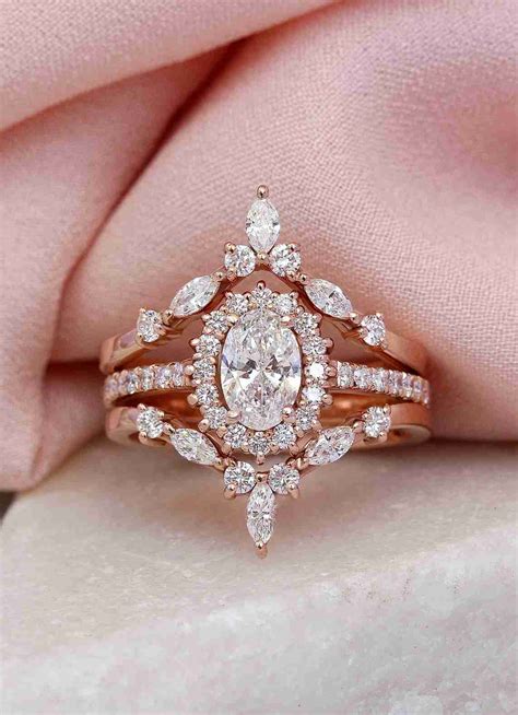 30+ Oval Engagement Rings: Guide, Tips & Styles 2025 | DPF