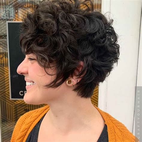 13 Cutest Short Curly Bob Haircuts for Curly Hair - Long Thenthe46