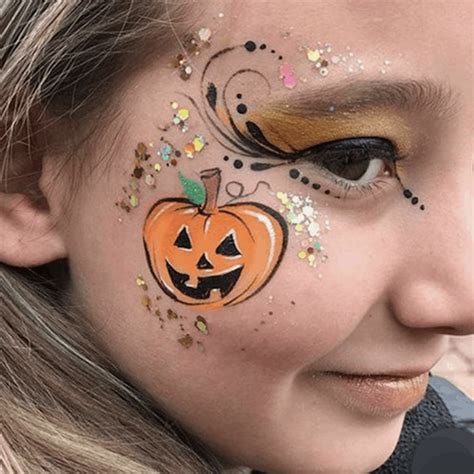 Easy Halloween Cheek Painting