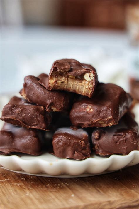 Healthier Pecan Snickers - danishealthyeats.com