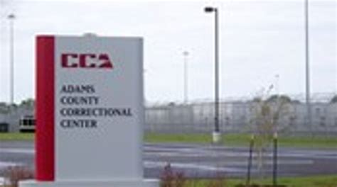 Federal prison closing: Jobs, taxes at stake in Mississippi