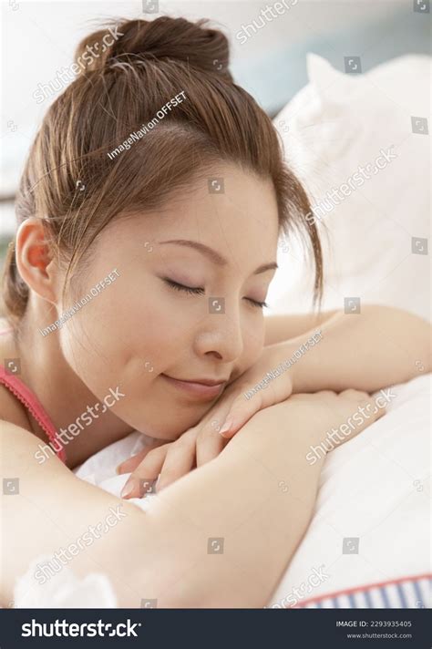 4,297 Asian Sleep Pose Images, Stock Photos & Vectors | Shutterstock