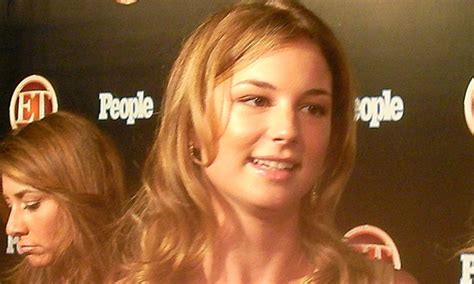 Emily Thorne Exclusive Porn Videos