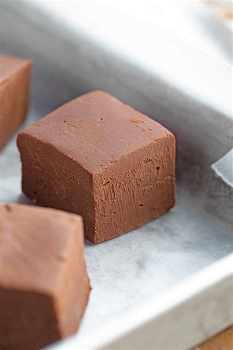 Easy Chocolate Fudge - Dinner, then Dessert