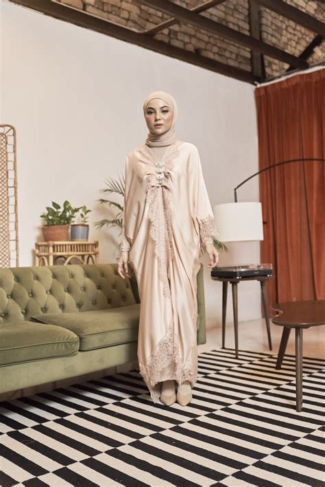 Aaliyah Jolie Exclusive Porn Videos