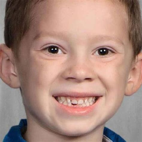 [400+] Funny Faces Pictures | Wallpapers.com