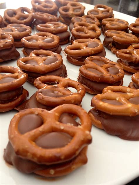 Pretzel Peanut Butter Cup Cookies at Ila Lamb blog