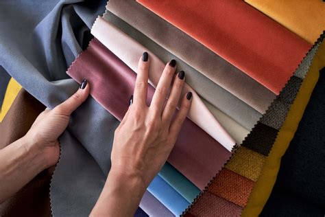 Is polyester stretchy? All you need to know about polyester