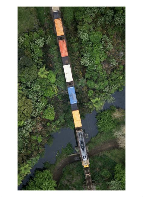 Nude and train door John Crawford (1985) : Fotografie Analoog op Papier - Singulart