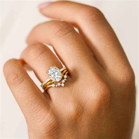12 Stacked Wedding Ring Ideas to Complete Your Bridal Look - Brilliant ...