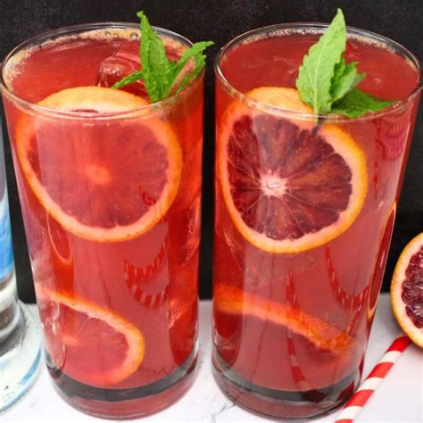 Blood Orange Vodka Cocktail: Fizzy and Refreshing! - Dinners Done Quick