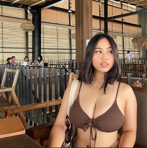 Erin : r/PinayBeauties